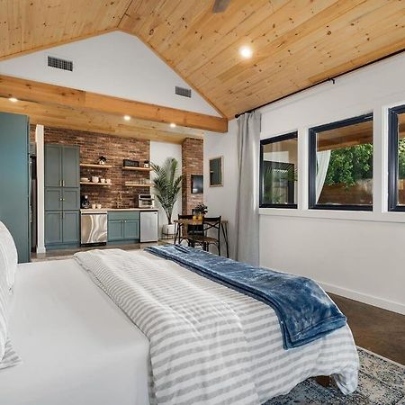 Petit Paradis Studio With Hot Tub Fredericksburg Esterno foto